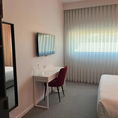 Rednyx Hotel 4*